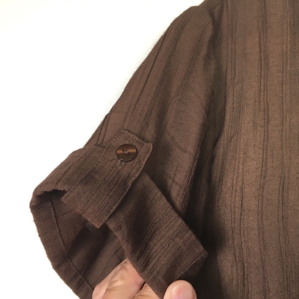 Coldwater Creek Pintuck Short Sleeve Button Up Shirt M Brown - Picture 3 of 6